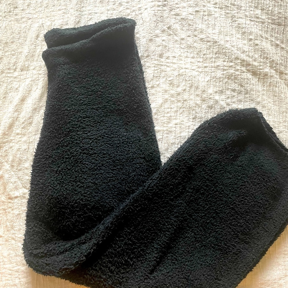 SKIMS XXS fuzzy sweats